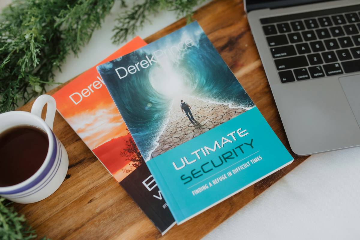 Covering a comprehensive range of Bible teaching topics, Derek Prince books are easy-to-read and absorb. Equip your faith and transform your world with a book to match your interest and needs. Featured title: Ultimate Security (New Zealand cover design) https://www.derekprince.com/books/ultimate-security